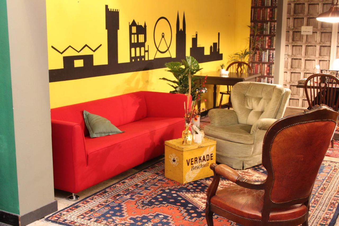 Hostel Roots Tilburg Luaran gambar