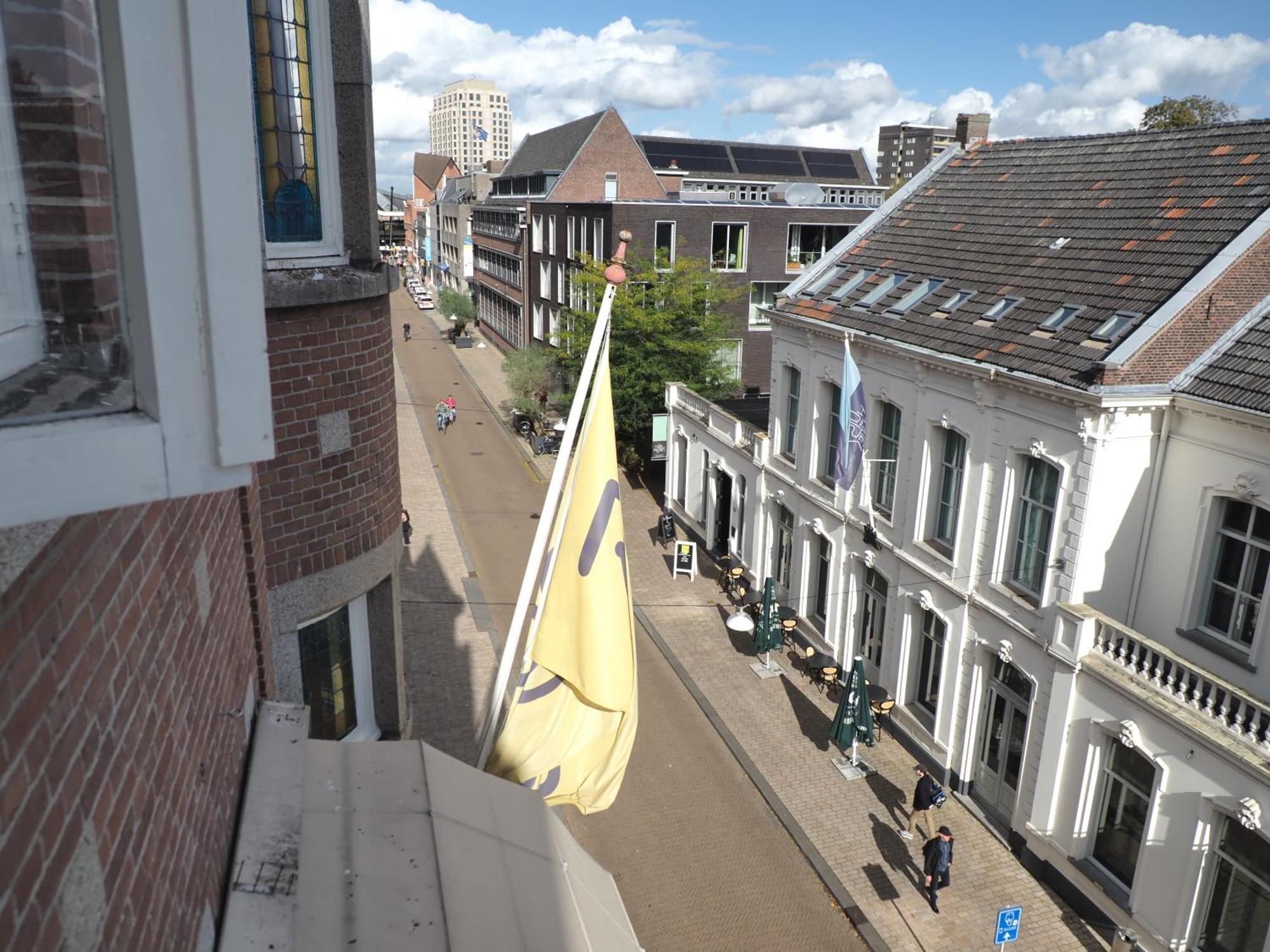 Hostel Roots Tilburg Luaran gambar