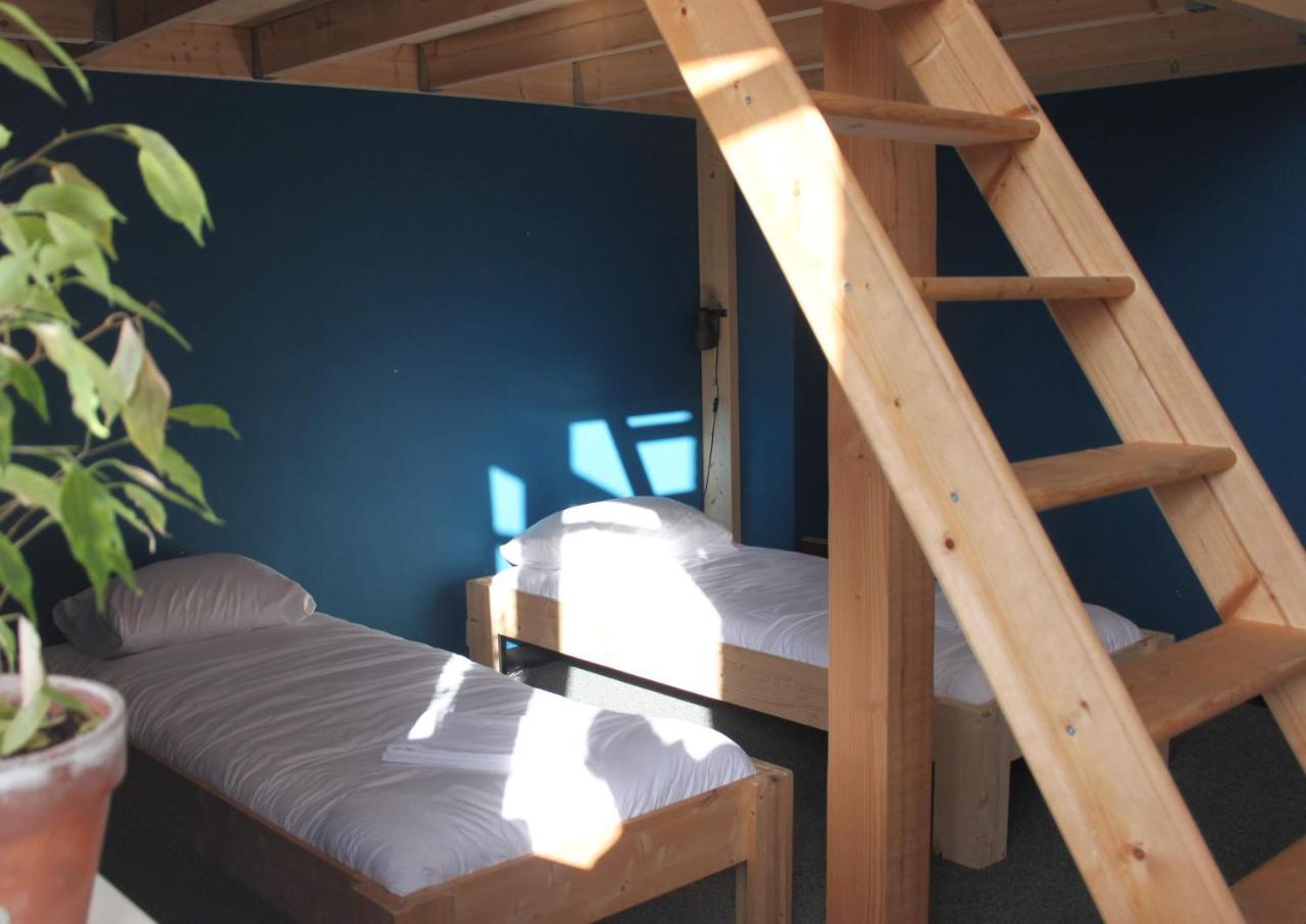 Hostel Roots Tilburg Luaran gambar