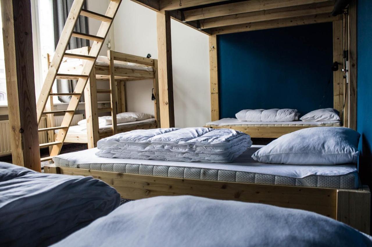 Hostel Roots Tilburg Luaran gambar